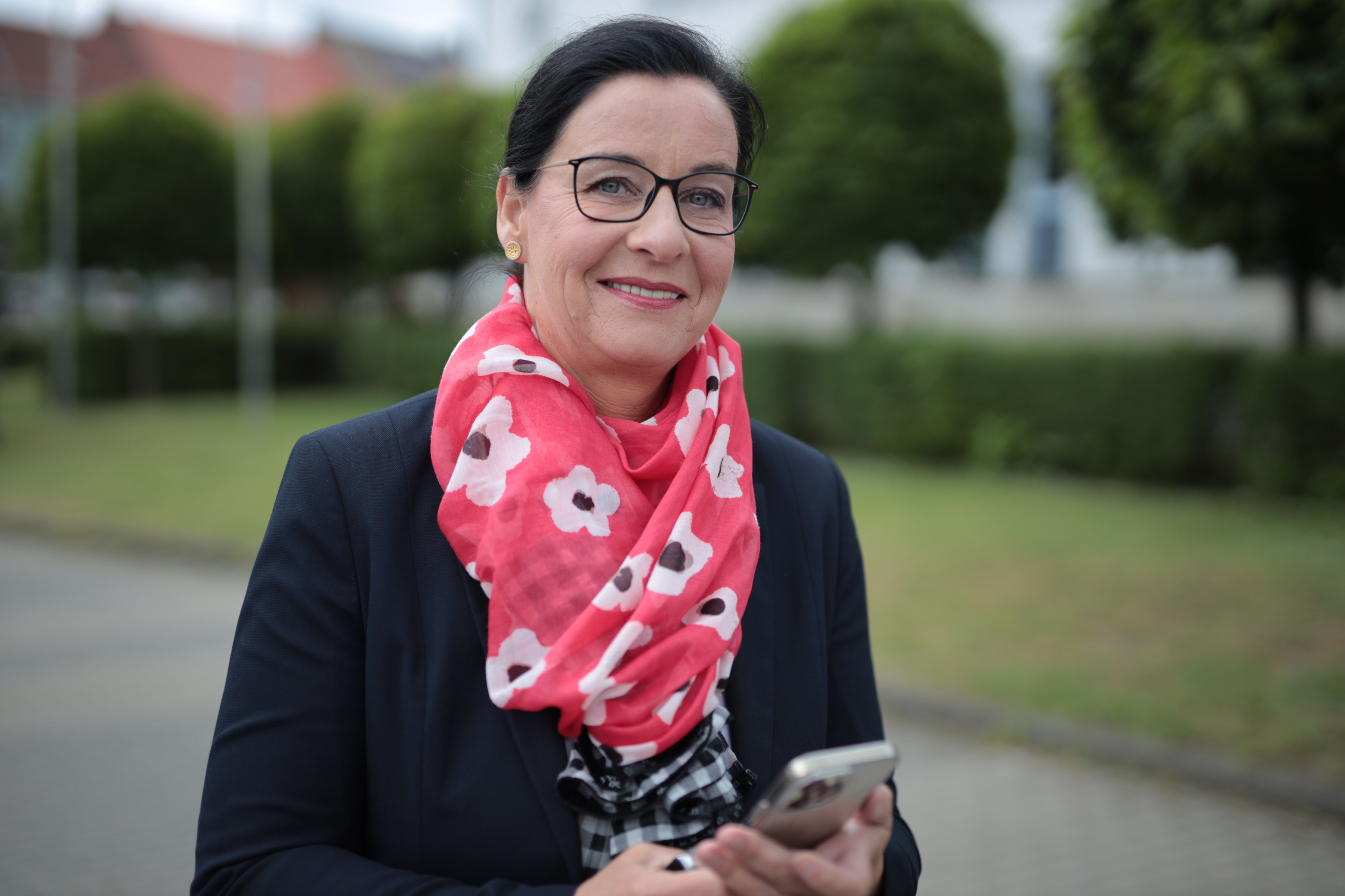 Veronika Bode MdL freut sich �ber die Fortf�hrung der Mikrof�rderung (Foto: Bj�rn K�ssner).